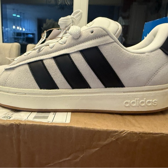 Adidas Men's Grand Court Alpha 00's Sneaker Size 12 - Picture 5 of 5